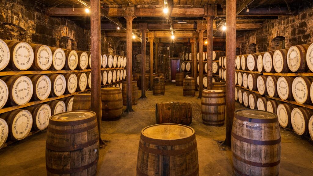 Old Bushmills Distillery @Expedia.co.uk