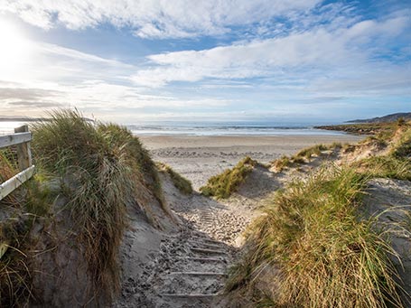 Beautiful sandy beach of Dooey near Lettermacaward in Donegal © Gareth Wray Photography