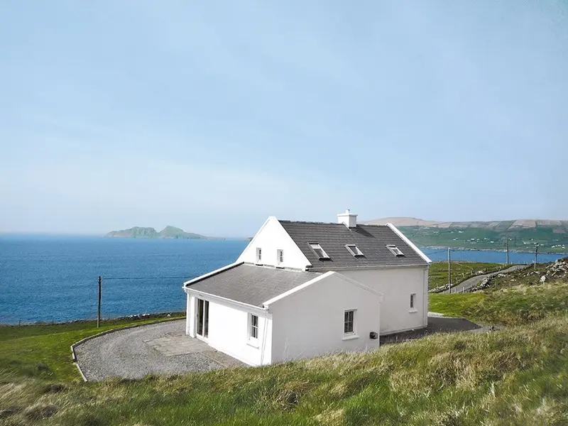 Allaghee Mor Holiday Home a beautiful rural retreat overlooking the Atlantic Ocean in Kerry © Trident Holiday Homes