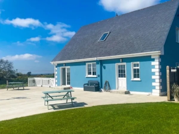 Hilltop Haven Kilmore, Large Properties for Groups and Family in County Wexford