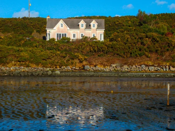 Large properties plus 8 people, Holly Hill Holiday Home in Westport, County Mayo, Ireland
