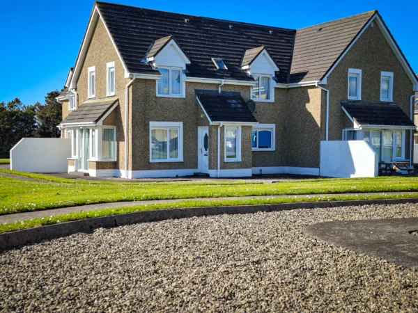 Moore Bay Holiday Homes, Kilkee, Co. Clare