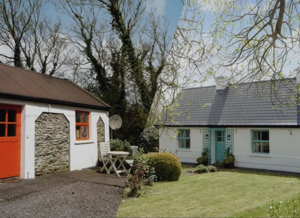 Killorglin Holiday Cottages (Kizzie + Fleur) in Killorglin, Co. Kerry