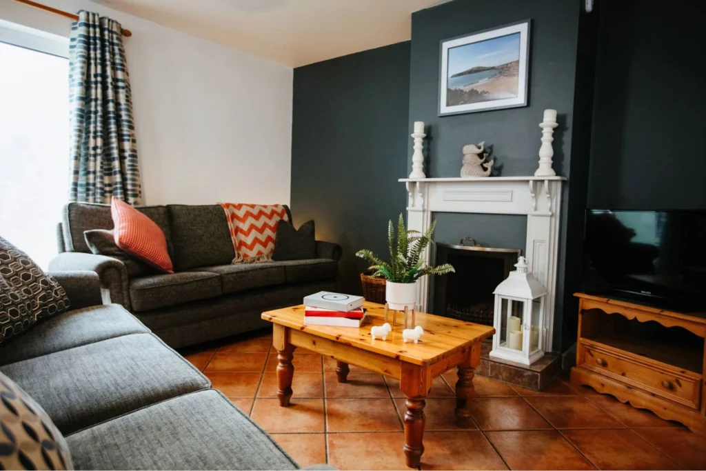 Dingle Harbour Cottages Living Room