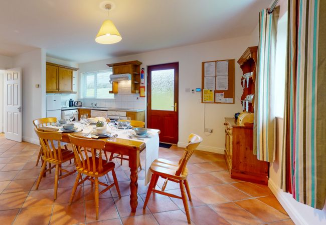 Ballybunion Holiday Cottage No. 27, Seaside Holiday Accommodation in Ballybunion, County Kerry