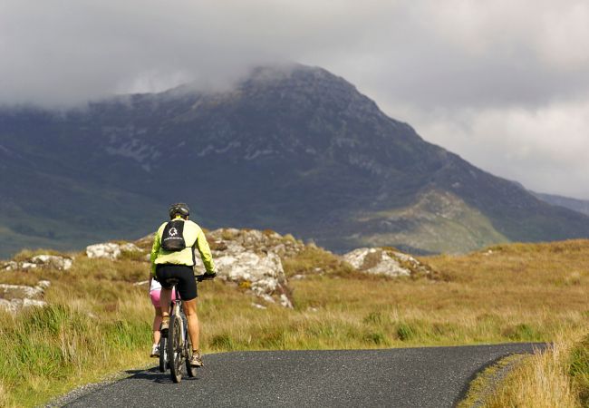 Clifden Sky Road Holiday Cottage, Coastal Holiday Accommodation Available near Clifden in Connemara,