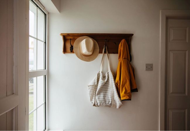 Dingle Harbour Cottages Hallway