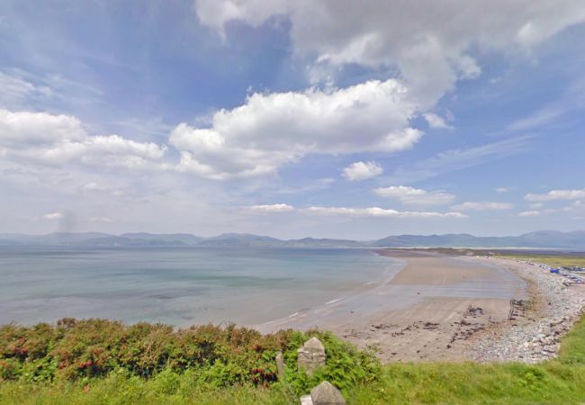 Rossbeigh Strand, Glenbeigh, County Kerry © Fáilte Ireland