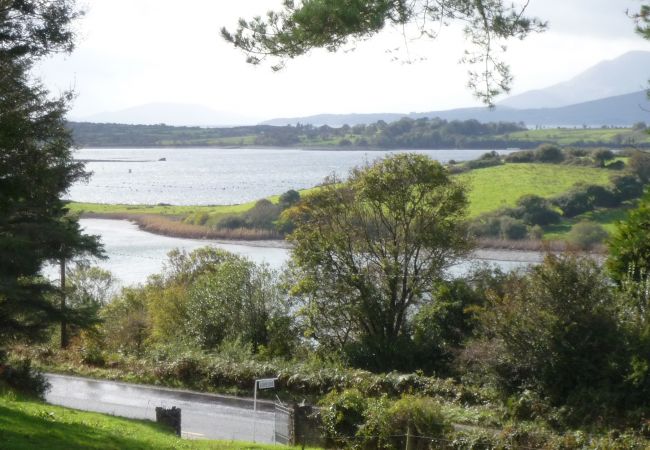 Lakeside Lodge, Self Catering Holiday Home in Bantry