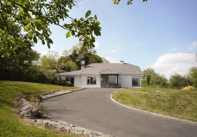 Madams Hill House, Self Catering Holiday Home in Killarney