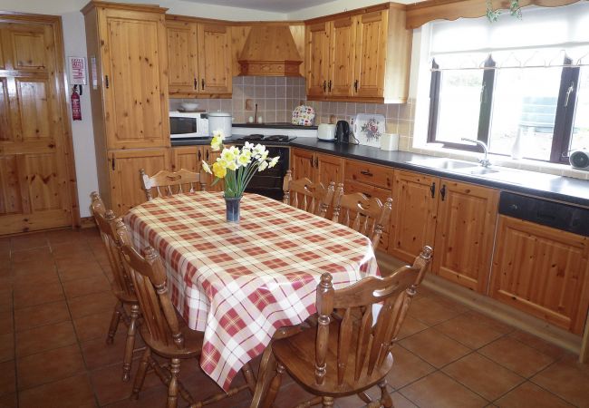 Boherbue Holiday Home Large Pet Friendly Holiday Accommodation near Mallow, County Cork