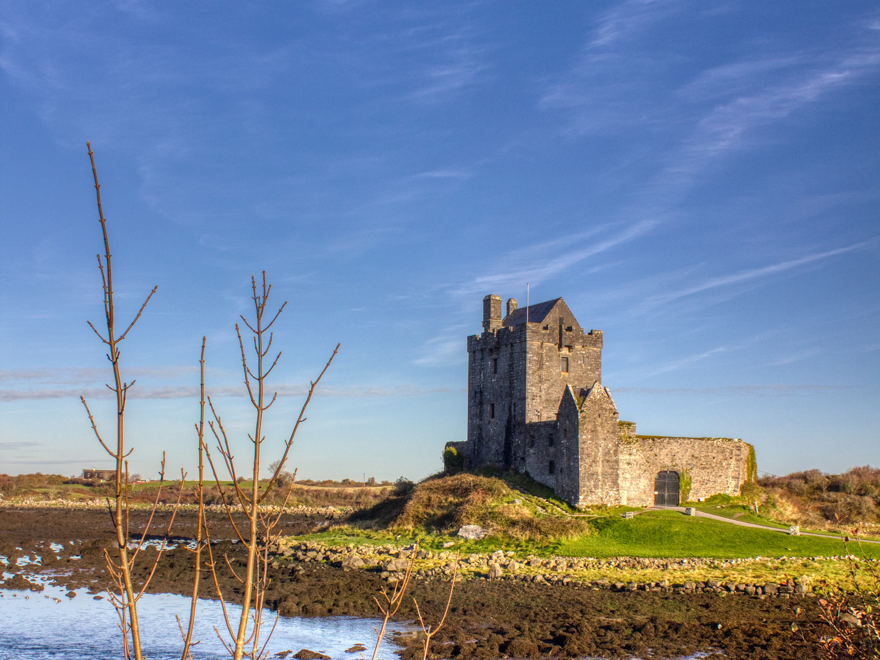 Dunguaire Castle, Kinvara, County Galway ©Failte Ireland © Courtesy of Stephen Duffy