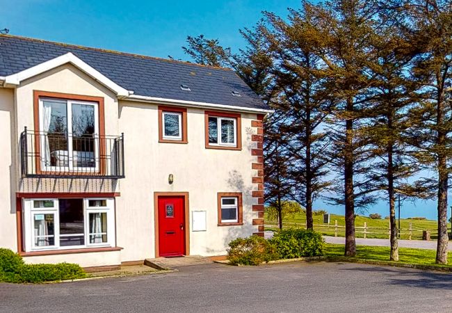 Spacious Seacliff Holiday Home No. 8, Dunmore East, County Waterford