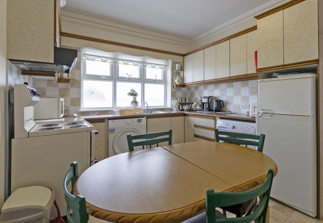 Matthews Traditional Holiday Cottage Doonbeg, Coastal Holiday Accommodation near Doonbeg, County Cla
