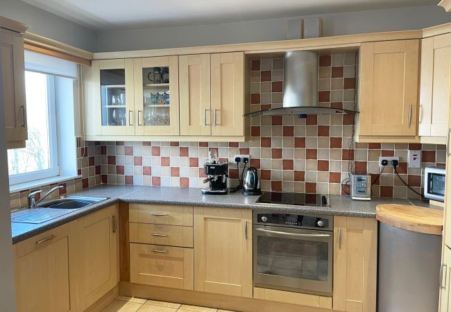 Ballycotton Holiday Apartment No 6, Seaside Holiday Accommodation Available in Ballycotton, County C