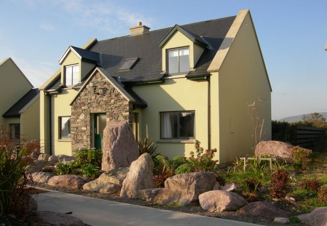 Waterville Holiday Homes No 10, Coastal Accommodation Available in Waterville, County Kerry