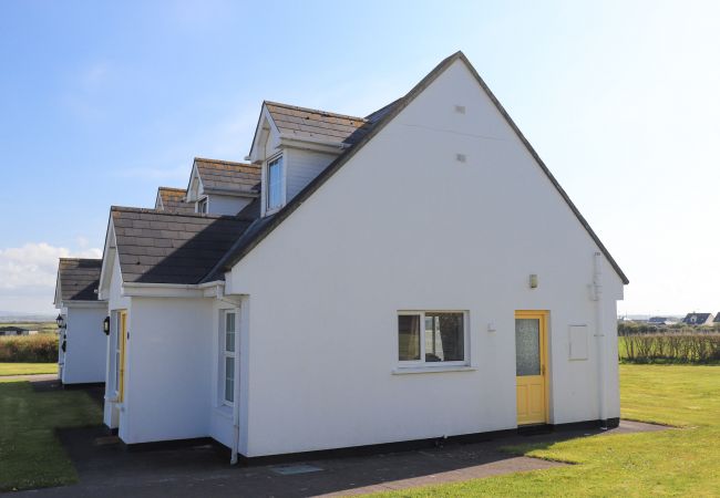 Ballybunion Holiday Cottage No. 10 | Coastal Self-Catering Holiday Accommodation Available in Ballyb