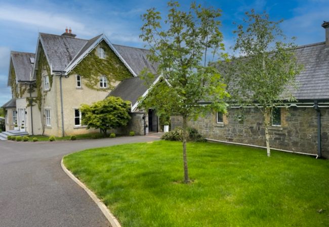 Cluain Ard Holiday Home | Rural Luxury Self-Catering Holiday Accommodation Available in Castletown,