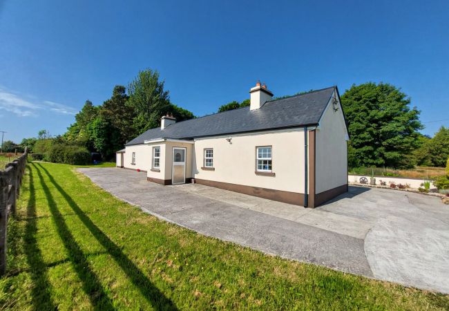 Farm View Cottage Castlerea, Castlerea, Co. Roscommon | Rural & quiet Self-Catering Holiday Accommod