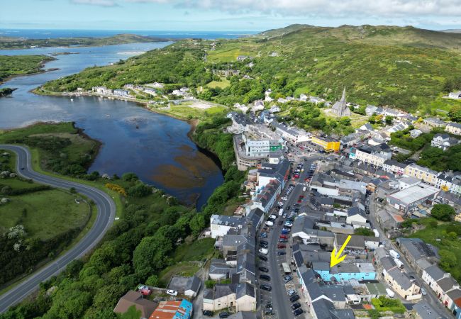 Clifden Town Large Holiday Home, Clifden, Co. Galway | Coastal Self-Catering Holiday Accommodation A