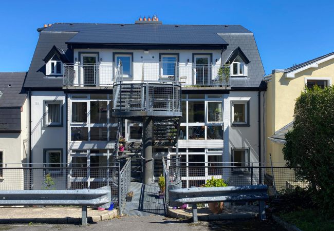 Roundstone Harbour Holiday Apartment