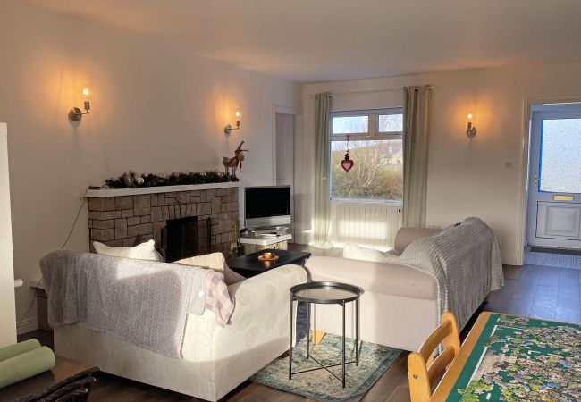 LivingRoomAreainGlynskHolidayHomeCashel