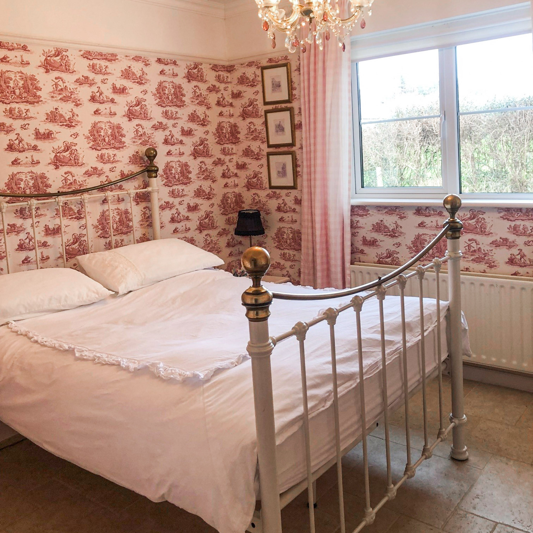 BedroominSpringwoodCottageLouisburg-08