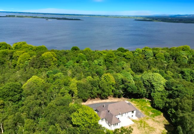 LoughConnHavenHolidayHome-02