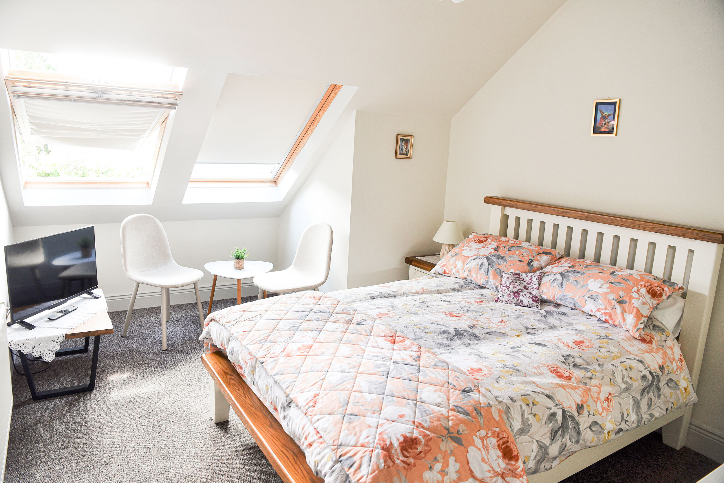 SkelligFuchsiaLodgeBallinskelligs-23