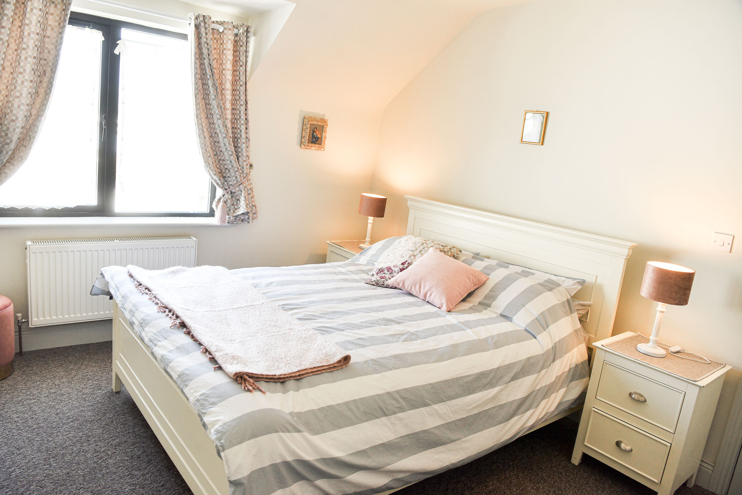 SkelligFuchsiaLodgeBallinskelligs-21