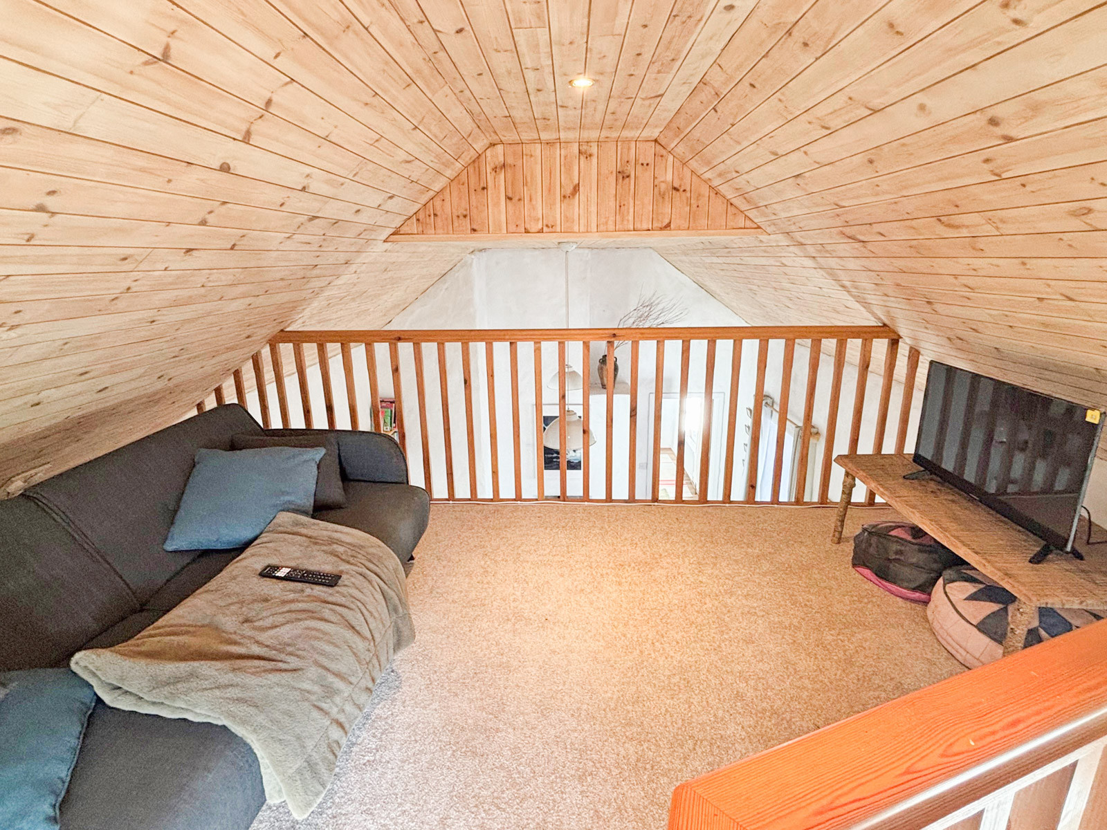 MoyardStoneCottageRef484-15