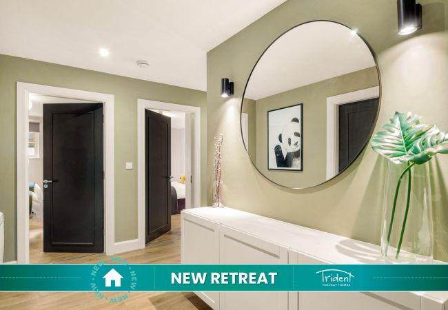 _TheTownPlaceApartmentClifdenRef293-NEWRETREATsticker