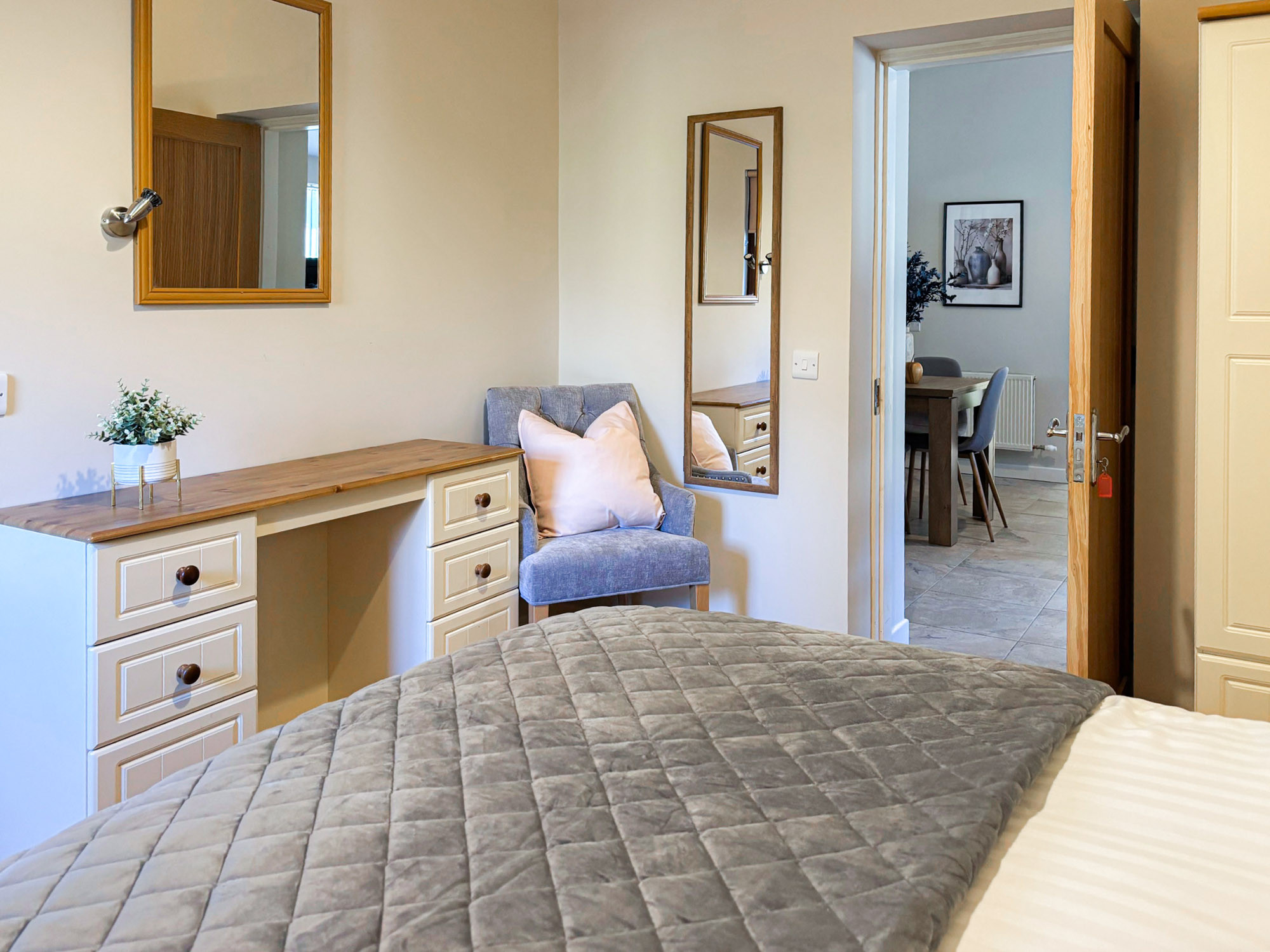 KylemoreWoodlandHolidayCottageRef474-7