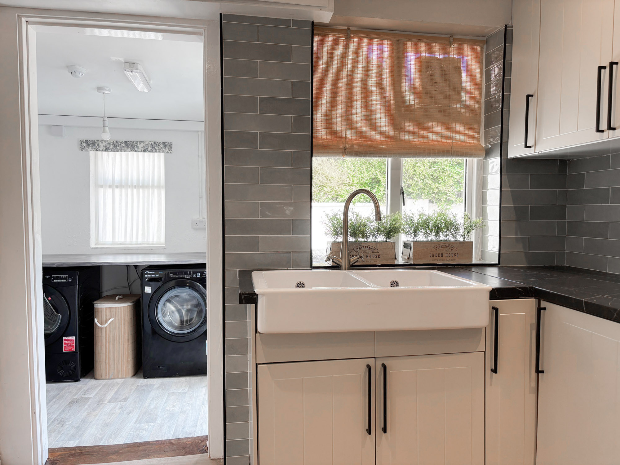 LuxuriousClifdenCottageRef491-10