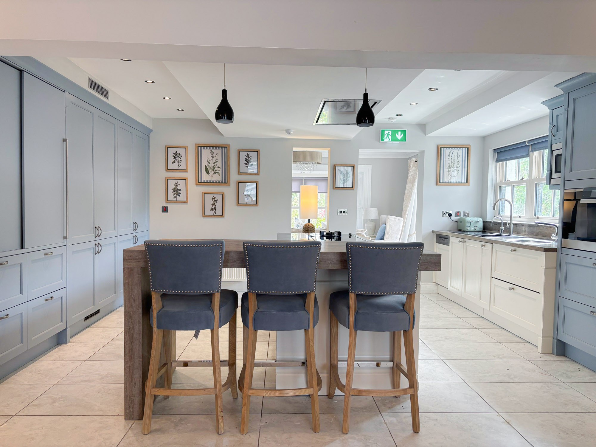 LuxuriousClifdenHolidayHomeRef490-48