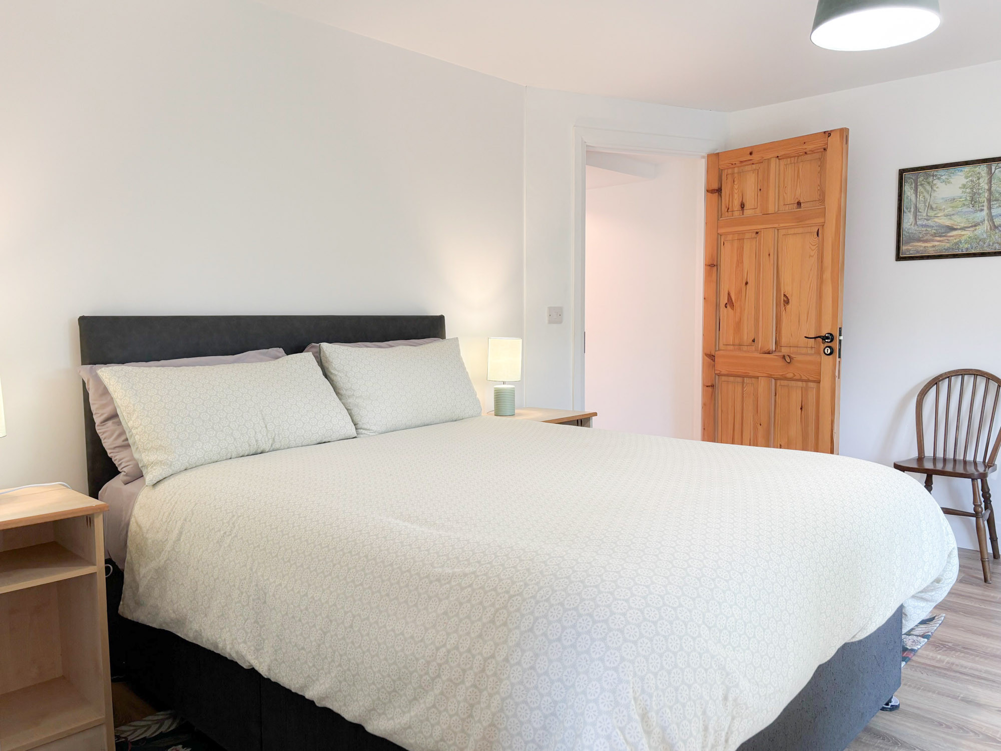 BluebellCottageRoundstoneRef486-18