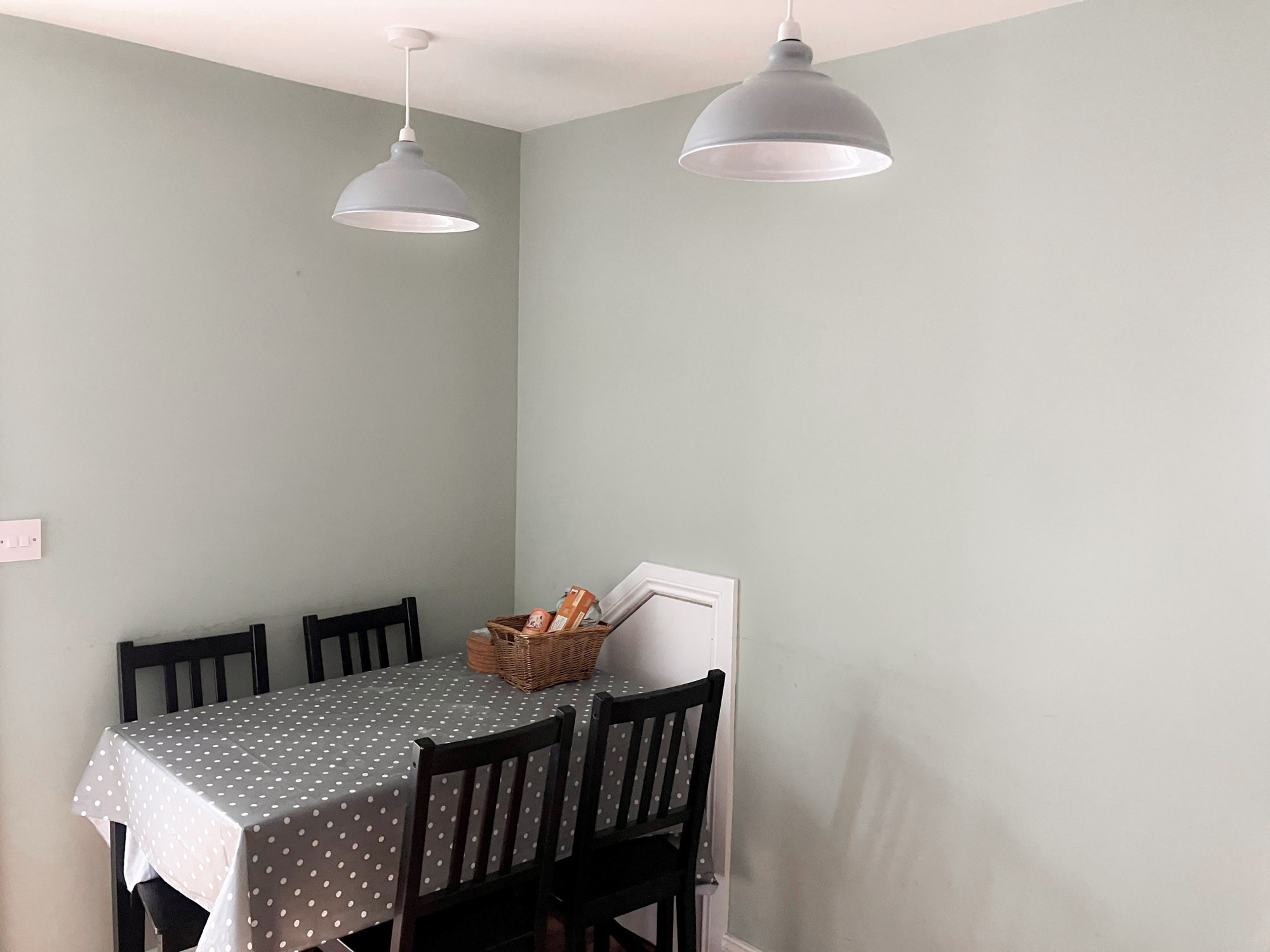 CarrauntoohilViewRetreatKillarneyDiningArea
