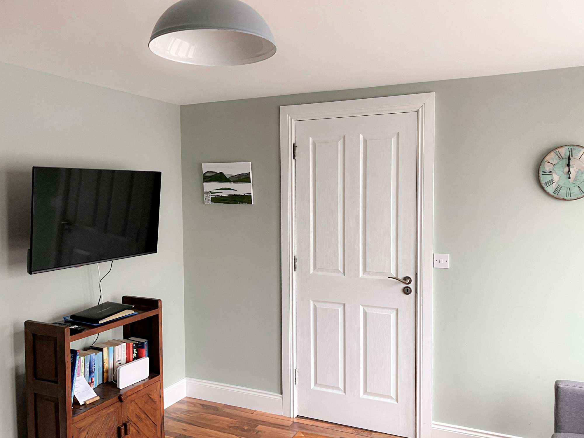 CarrauntoohilViewRetreatKillarneyLivingArea