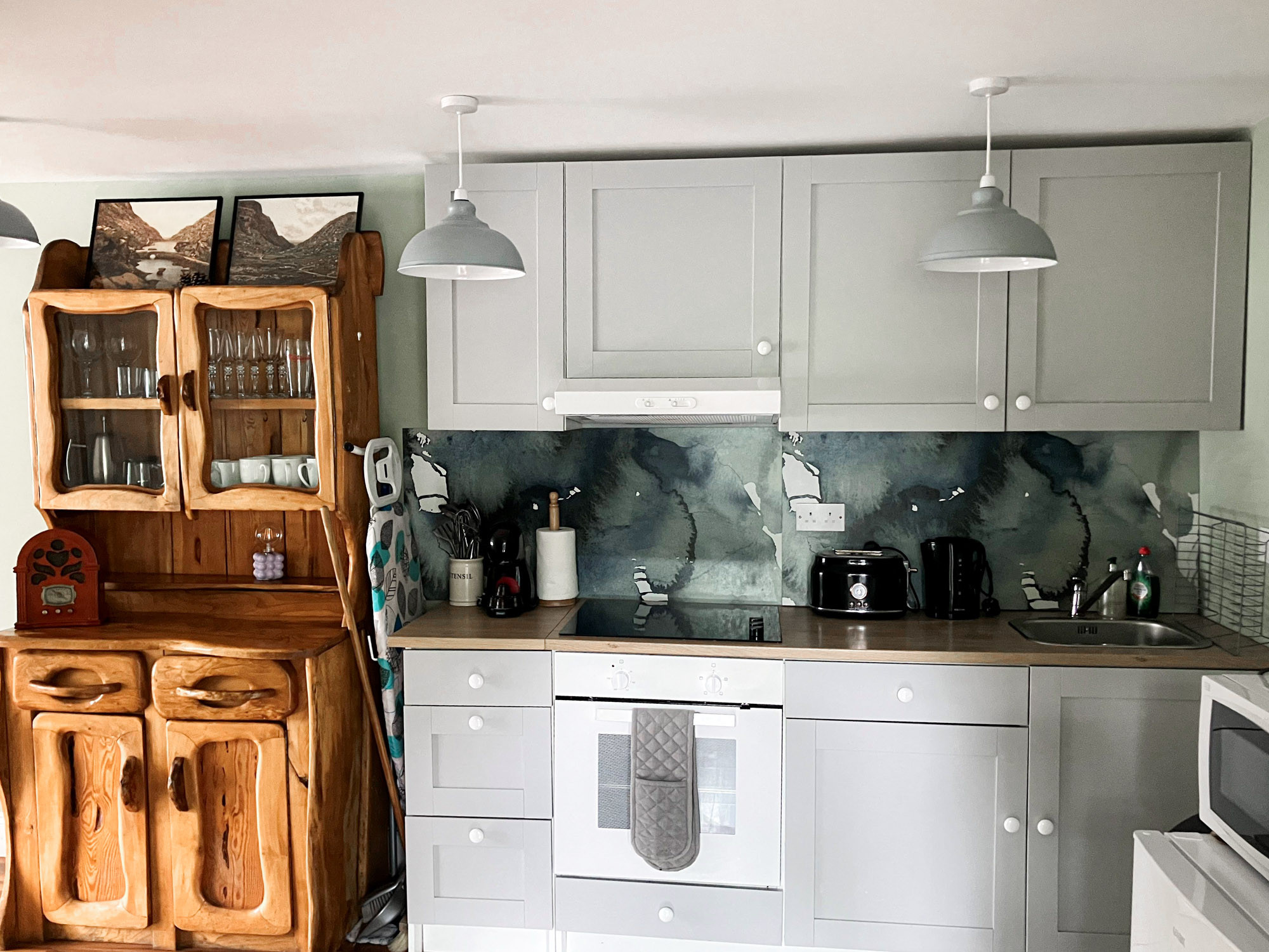 CarrauntoohilViewRetreatKillarneyKitchen