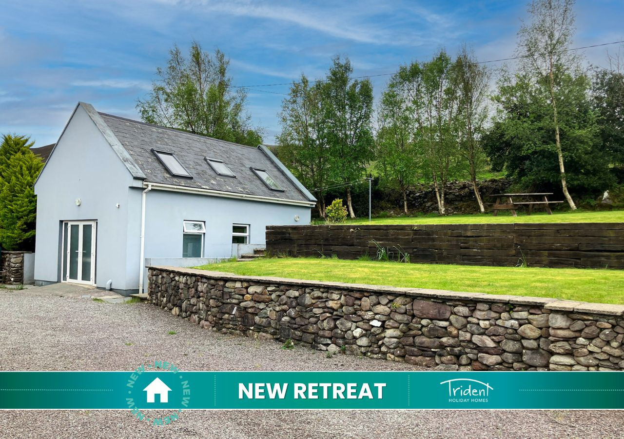 CarrauntoohilViewRetreatKillarney-NEWRETREATsticker